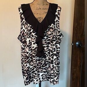 Fun sleeveless blouse-new with tag!